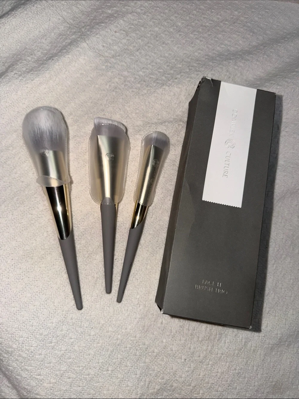 Comfort & Culture Grey Face Brush Trio - Grey
